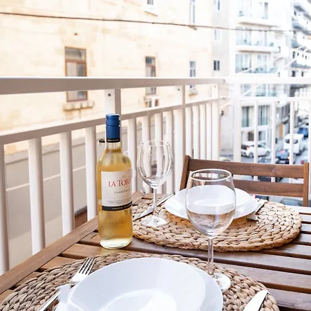 Brand New 2 Bed 2 Bath In By The Sea Sliema