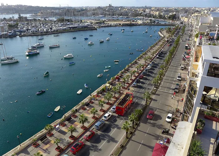 Апартаменты Brand New 2 Bed 2 Bath In By The Sea