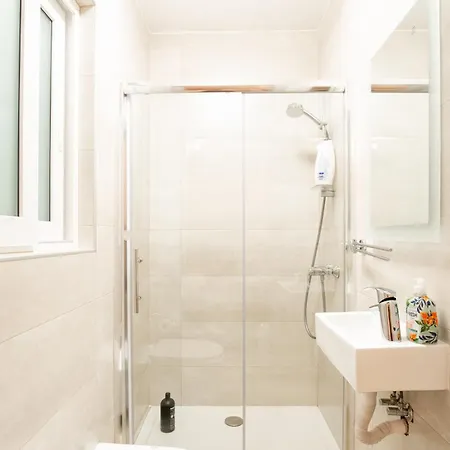 Brand New 2 Bed 2 Bath In By The Sea Sliema