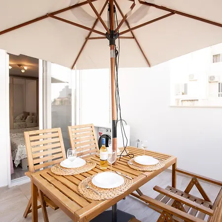 Brand New 2 Bed 2 Bath In By The Sea Lägenhet