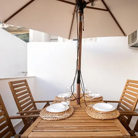 شقة Brand New 2 Bed 2 Bath In By The Sea