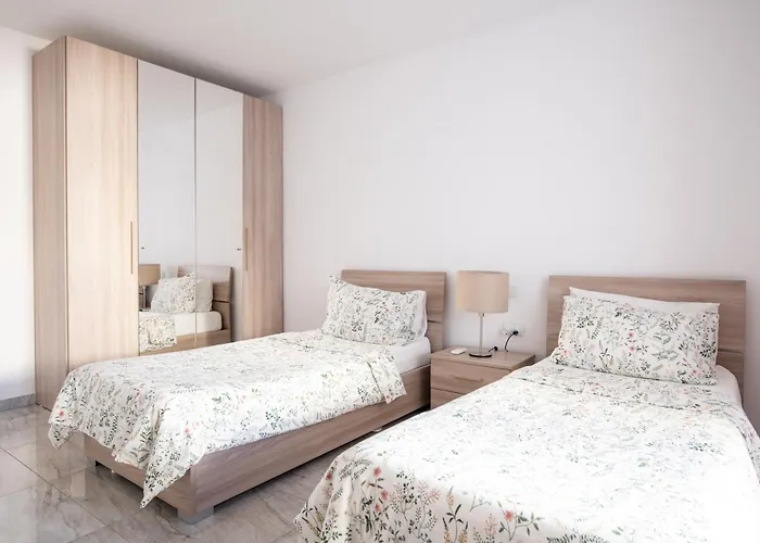 Brand New 2 Bed 2 Bath In By The Sea *