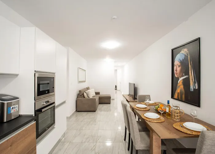 Brand New 2 Bed 2 Bath In By The Sea * Sliema